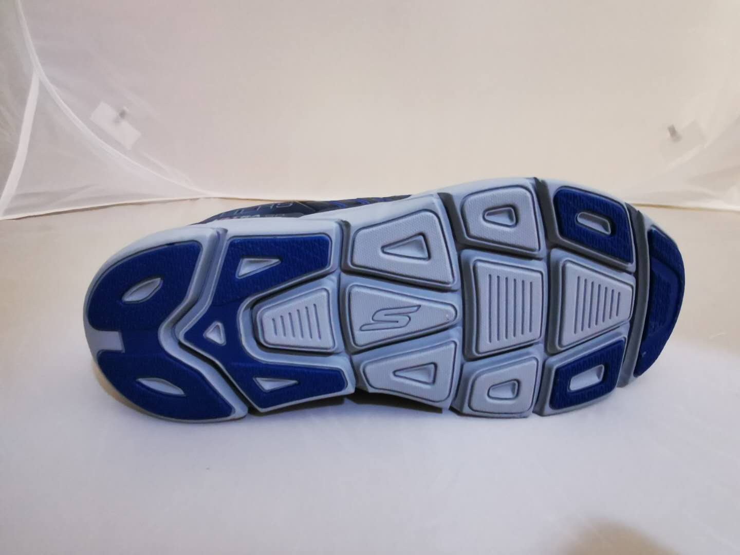 Buy Skechers Shoes 92 MAX Cushioning Premier Ultra Go | eRomman