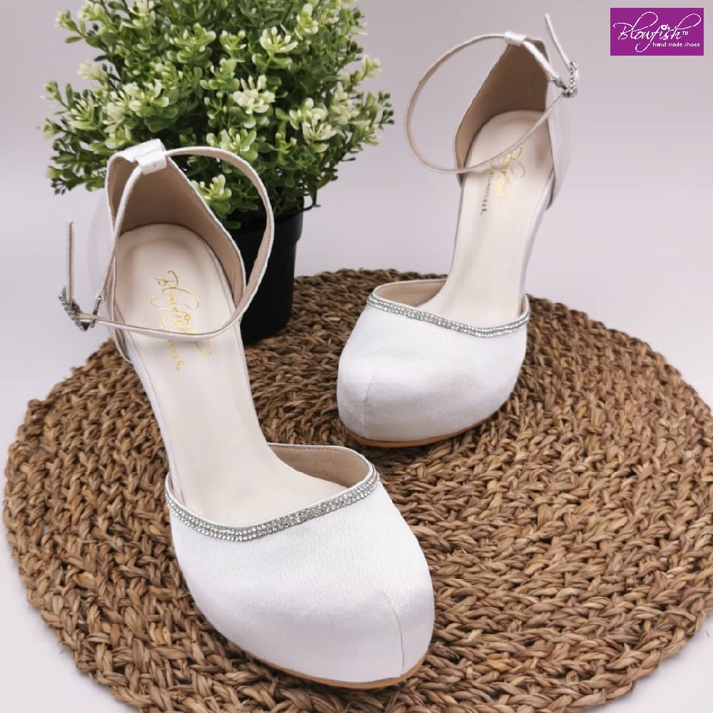 Blowfish heels discount