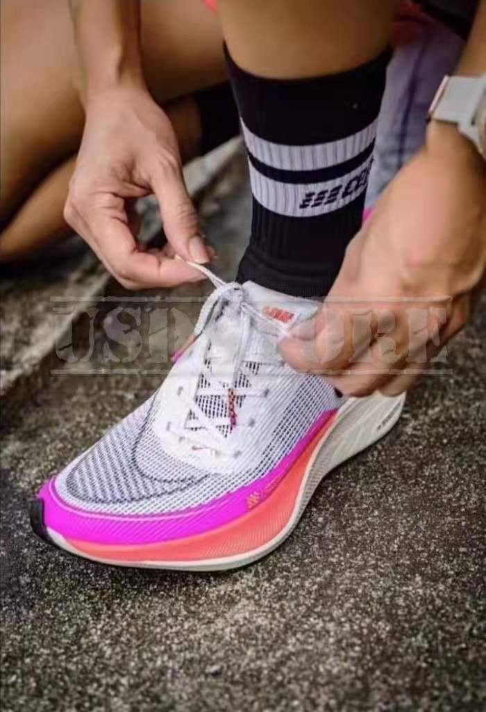 AUTHENTIC NIKE ZOOMX VAPORFLY NEXT 
