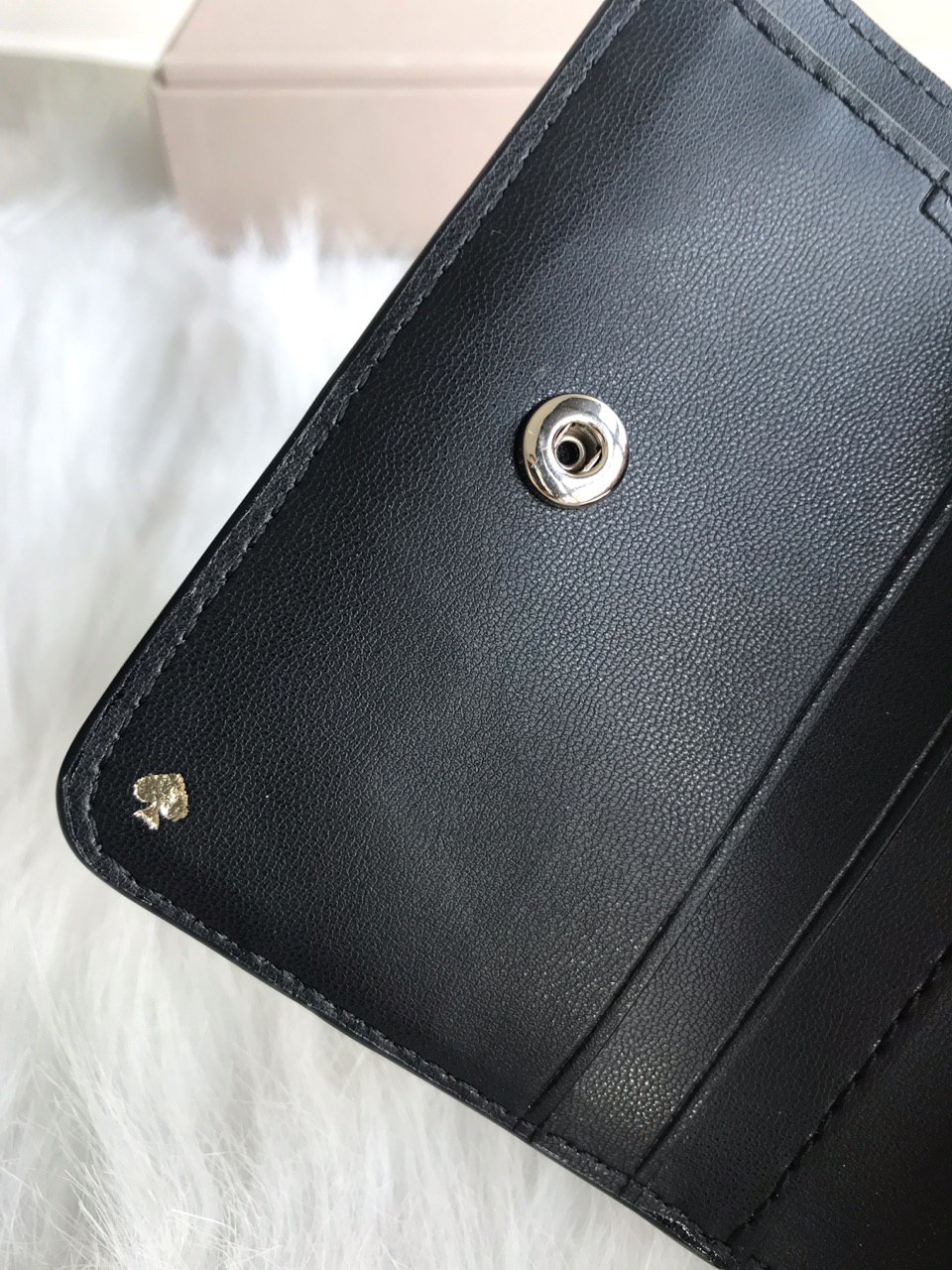 Buy Kate Spade L-zip bifold wallet (Black) | eRomman