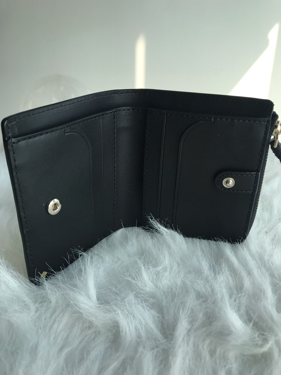 Buy Kate Spade L-zip bifold wallet (Black) | eRomman