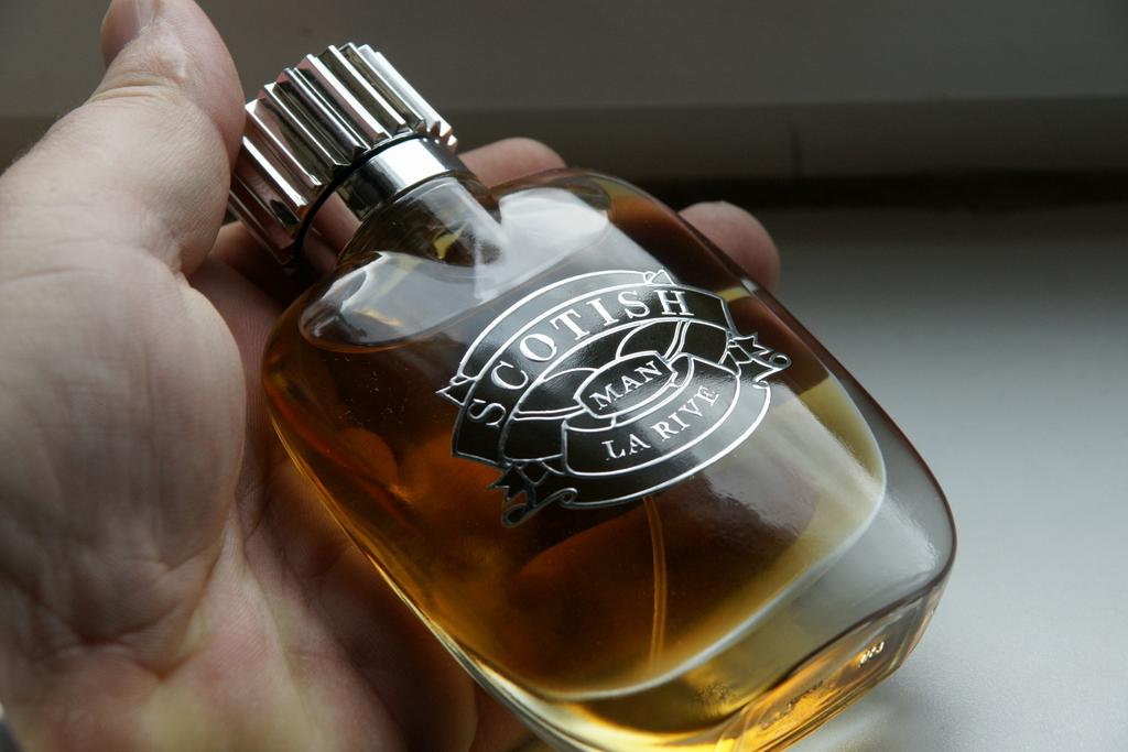 scotish man la rive eau de toilette