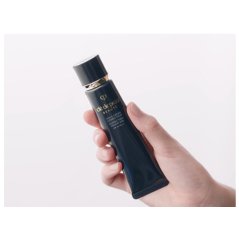 Cle De Peau Beaute Correcting Cream Veil Make Up Base Primer (37g)
