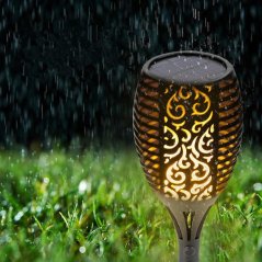 مصبح حديقة بتصميم لهب متوهج يعمل بالطاقة الشمسية