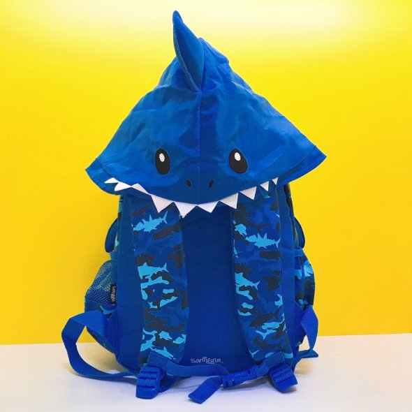 Smiggle shark outlet bag