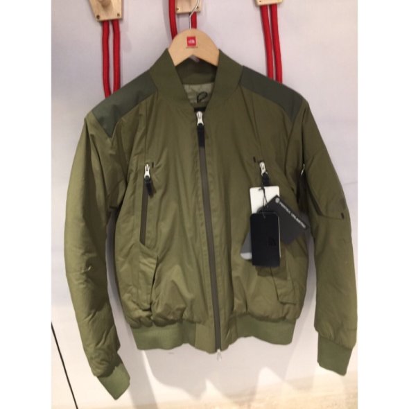 Buy Men s Black Winter Bomber Series M The North Face eRomman