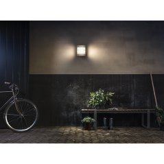 Hometech2u Philips Essential SmartBright Solar Wall Light 6500K Outdoor Flood Light (Inbuilt Solar Panels)