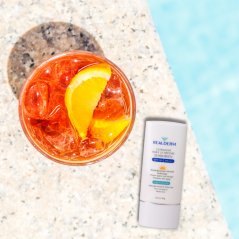 ريلديرم كريم واق من الشمس ألترا لايت بعامل حماية SPF50 + / PA +++