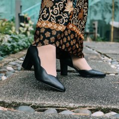 Madreshoes Lily Scallop Block Heel - 7 Sizes (6 Colors)
