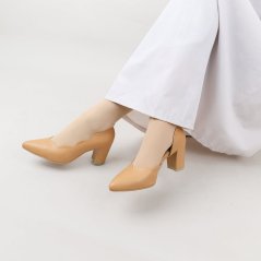 Madreshoes Lily Scallop Block Heel - 7 Sizes (6 Colors)