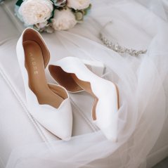 Madreshoes Lily Scallop Block Heel - 7 Sizes (6 Colors)